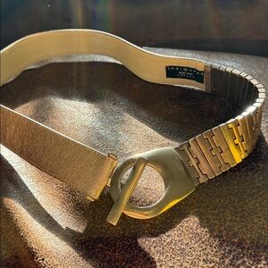 Suzi Roher Canadian Shimmering Silver heavy metal Belt